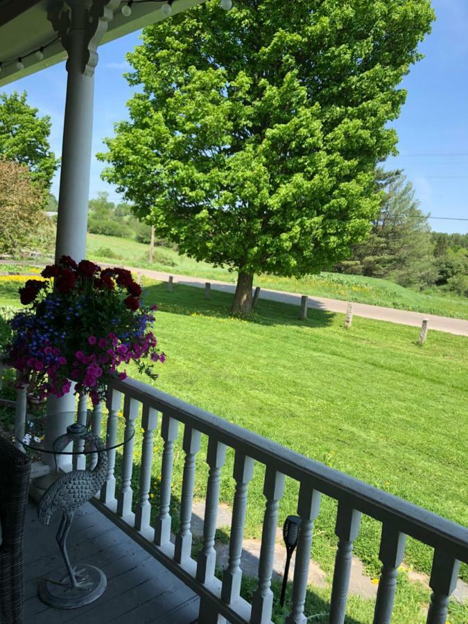 Country Farmhouse Daire East Montpelier Dış mekan fotoğraf